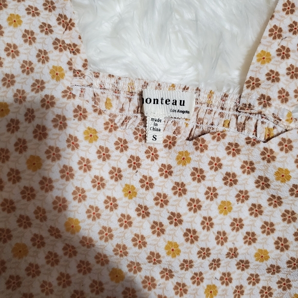 Foral top - Picture 2 of 3